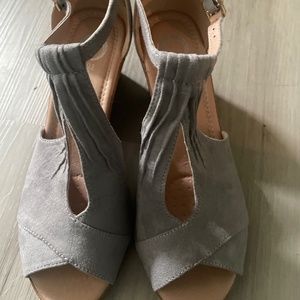 Journee Collection Kedzie Peep Toe Dress Wedge Sandals